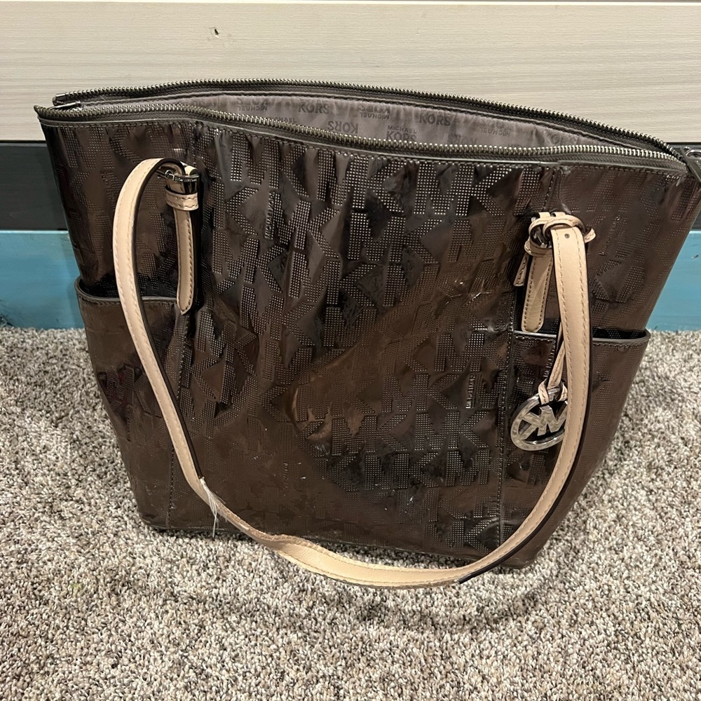 Michael kors purse